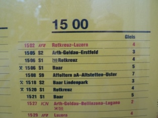 スイスの列車発着時刻表